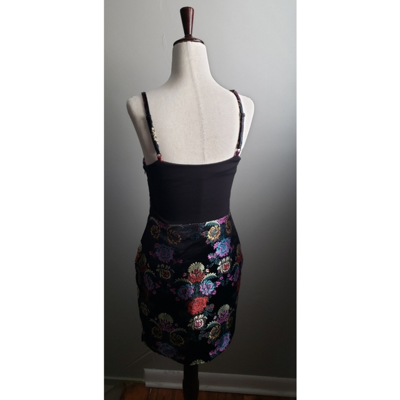 Zara Black Floral Embroidered Mini Dress - Small - Picture 3 of 6